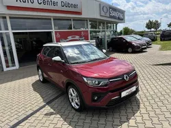Cherry red (metallic) Gebraucht 2022 Ssangyong Tivoli SUV | 23.480 € (Teuer)