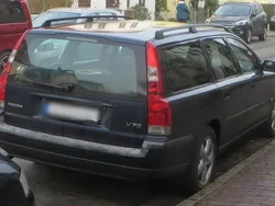 Blau Gebraucht 2002 Volvo V70 Kombi | 2.900 € (Guter Preis)
