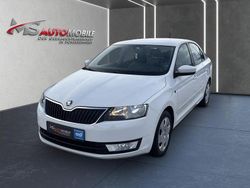 Weiß Gebraucht 2013 Skoda Rapid Ambition Limousine | 7.490 € (Fairer Preis)