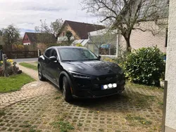 Schwarz Gebraucht 2022 Ford Mustang Mach-E Standard Range SUV | 27.750 € (Superpreis)