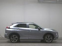 Grau Gebraucht 2023 Mitsubishi Eclipse Cross Plus SUV | 20.480 € (Fairer Preis)