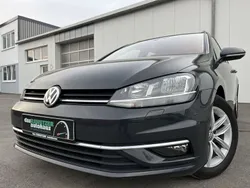 Grau Gebraucht 2019 VW Golf VII Active Kombi | 15.640 € (Etwas zu teuer)