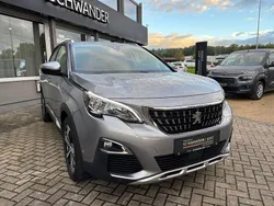 Grau Gebraucht 2017 Peugeot 3008 Allure SUV | 16.490 € (Fairer Preis)