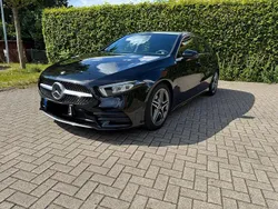Schwarz Gebraucht 2019 Mercedes A200 AMG line Limousine | 24.800 € (Fairer Preis)