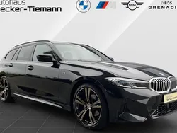 Saphirschwarz Gebraucht 2024 BMW 320 M Sport Kombi | 41.985 € (Fairer Preis)