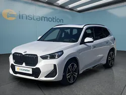 Weiß Gebraucht 2023 BMW iX1 M Sport SUV | 38.949 € (Fairer Preis)