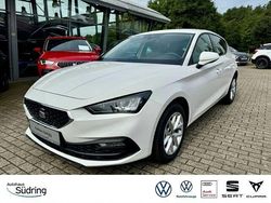 Weiß Gebraucht 2024 Seat Leon Style Limousine | 22.999 € (Fairer Preis)