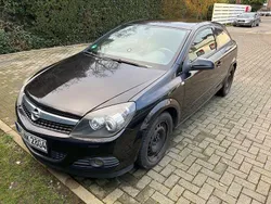 Schwarz Gebraucht 2008 Opel Astra GTC Limousine | 2.599 € (Fairer Preis)