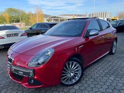 Rot Gebraucht 2012 Alfa Romeo Giulietta Veloce Limousine | 6.990 €