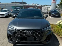 Grau Gebraucht 2021 Audi Q3 Ambiente SUV | 32.900 € (Fairer Preis)