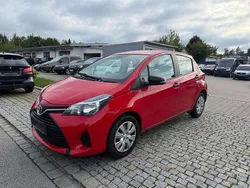 Super red 5 Gebraucht 2015 Toyota Yaris Basis Kleinwagen | 4.900 € (Guter Preis)
