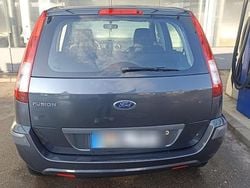 Grau Gebraucht 2009 Ford Fusion Kleinwagen | 2.500 € (Etwas zu teuer)