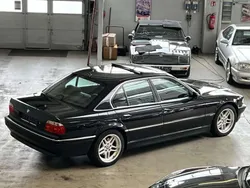 Schwarz Gebraucht 2001 BMW 740 Limousine | 24.900 €