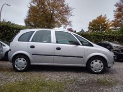 Silber Gebraucht 2009 Opel Meriva Innovation Van / Kleinbus | 2.333 € (Guter Preis)