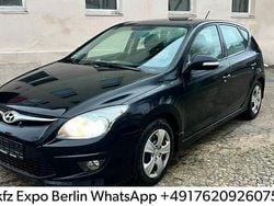 Schwarz Gebraucht 2012 Hyundai i30 Edition Limousine | 2.999 € (Superpreis)
