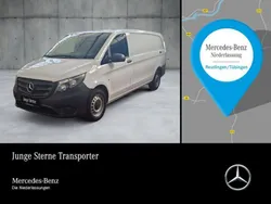 Weiß Gebraucht 2024 Mercedes Vito Van / Kleinbus | 37.461 € (Fairer Preis)