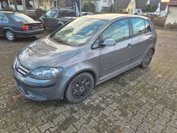 Grau Gebraucht 2005 VW Golf Plus Van / Kleinbus | 1.100 € (Etwas zu teuer)