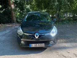 Schwarz Gebraucht 2016 Renault Clio IV Limousine | 7.000 € (Fairer Preis)