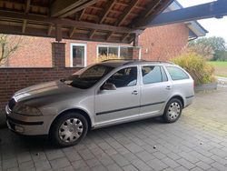 Silber Gebraucht 2005 Skoda Octavia Ambiente Kombi | 1.500 € (Fairer Preis)