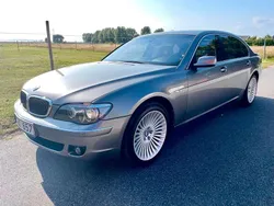 Grau Gebraucht 2005 BMW 750L Limousine | 15.900 €