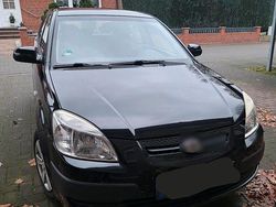 Gebraucht 2009 Kia Rio Limousine | 3.000 € (Fairer Preis)