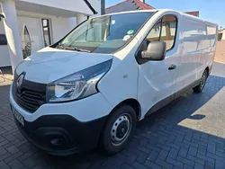 Weiß Gebraucht 2018 Renault Traffic Van / Kleinbus | 12.490 €