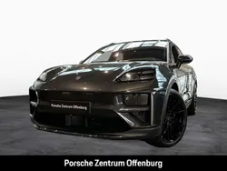 Vulkangraumetallic Gebraucht 2025 Porsche Macan Turbo SUV | 127.870 € (Etwas zu teuer)