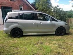 Silber Gebraucht 2009 Mazda 5 Active Plus Van / Kleinbus | 6.970 € (Teuer)