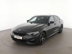 Grau Gebraucht 2021 BMW 320 M Sport Limousine | 33.170 € (Etwas zu teuer)