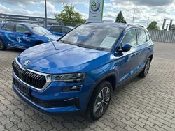 Blau Gebraucht 2024 Skoda Karoq Drive SUV | 29.700 € (Guter Preis)