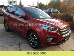 Rot Gebraucht 2018 Ford Kuga ST-Line SUV | 19.790 € (Fairer Preis)