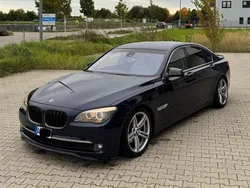 Blau Gebraucht 2010 BMW 740 Limousine | 13.999 €