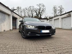 Grau Gebraucht 2015 BMW 320 Limousine | 14.500 € (Teuer)
