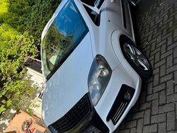 Weiß Gebraucht 2007 Opel Zafira Kombi | 1.500 € (Guter Preis)