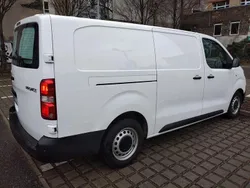 Weiß Gebraucht 2022 Toyota Proace Van | 19.900 €