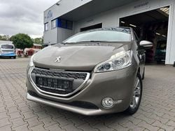 Grau Gebraucht 2013 Peugeot 208 Allure Kleinwagen | 5.499 € (Guter Preis)