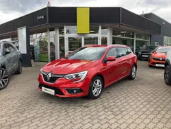 Rot Gebraucht 2018 Renault Mégane IV Business Limousine | 14.490 € (Fairer Preis)