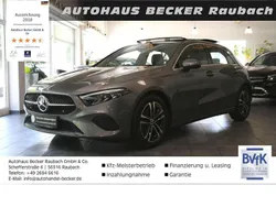 Mountaingraumetallic Gebraucht 2023 Mercedes A180 Advanced Limousine | 26.990 € (Guter Preis)