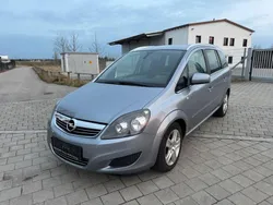 Silber Gebraucht 2010 Opel Zafira Edition Van / Kleinbus | 2.700 € (Fairer Preis)