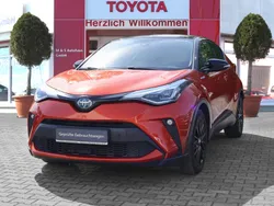 Infernoorange metallic / dach schwarz Gebraucht 2019 Toyota C-HR Basis SUV | 23.990 € (Etwas zu teuer)