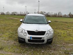 Silber Gebraucht 2011 Skoda Yeti SUV | 6.000 € (Fairer Preis)