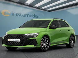Grün Gebraucht 2024 Audi RS3 Sportback Kleinwagen | 64.399 € (Etwas zu teuer)