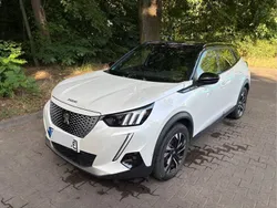 Weiß Gebraucht 2021 Peugeot e-2008 GTi SUV | 19.000 € (Fairer Preis)