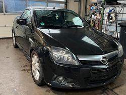 Schwarz Gebraucht 2005 Opel Tigra Cabrio | 1.600 €