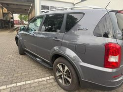 Grau Gebraucht 2017 Ssangyong (KGM) Rexton Sapphire SUV | 19.990 €