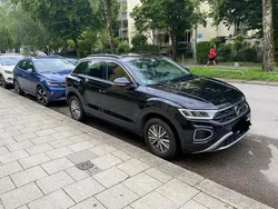 Schwarz Gebraucht 2024 VW T-Roc SUV | 27.000 € (Superpreis)