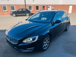 Schwarz Gebraucht 2015 Volvo V60 Kinetic Kombi | 6.900 € (Fairer Preis)