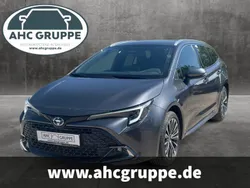 Grau Gebraucht 2025 Toyota Corolla Business Edition Kombi | 35.990 €