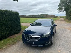 Blau Gebraucht 2016 Opel Insignia Kombi | 6.900 €