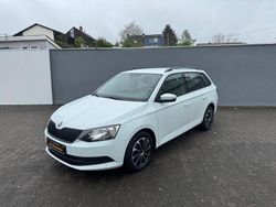 Weiß Gebraucht 2016 Skoda Fabia Active Kleinwagen | 8.299 € (Etwas zu teuer)